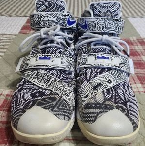 LEBRON SOLDIER 9 LMTD 'FREEGUMS